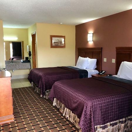 Americas Best Value Inn-Indianola Экстерьер фото