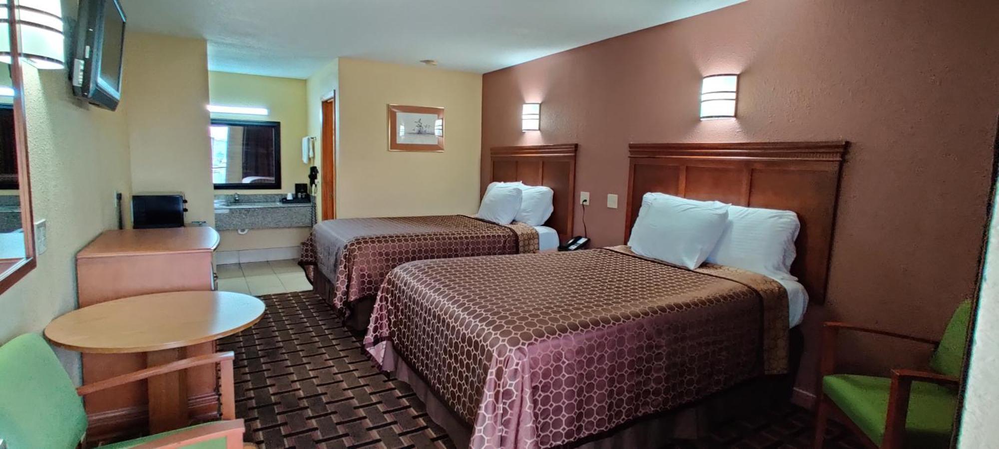 Americas Best Value Inn-Indianola Номер фото