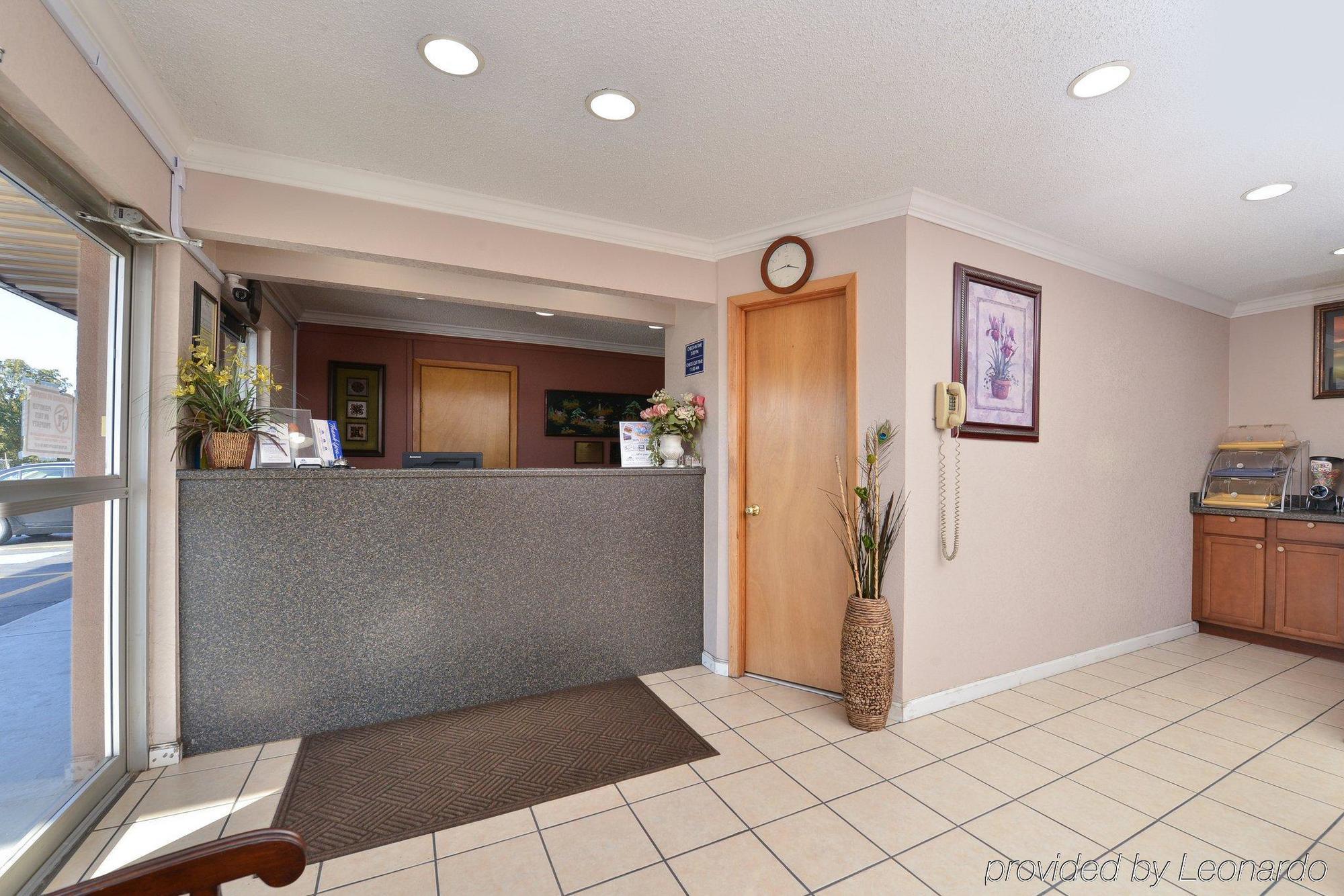 Americas Best Value Inn-Indianola Экстерьер фото