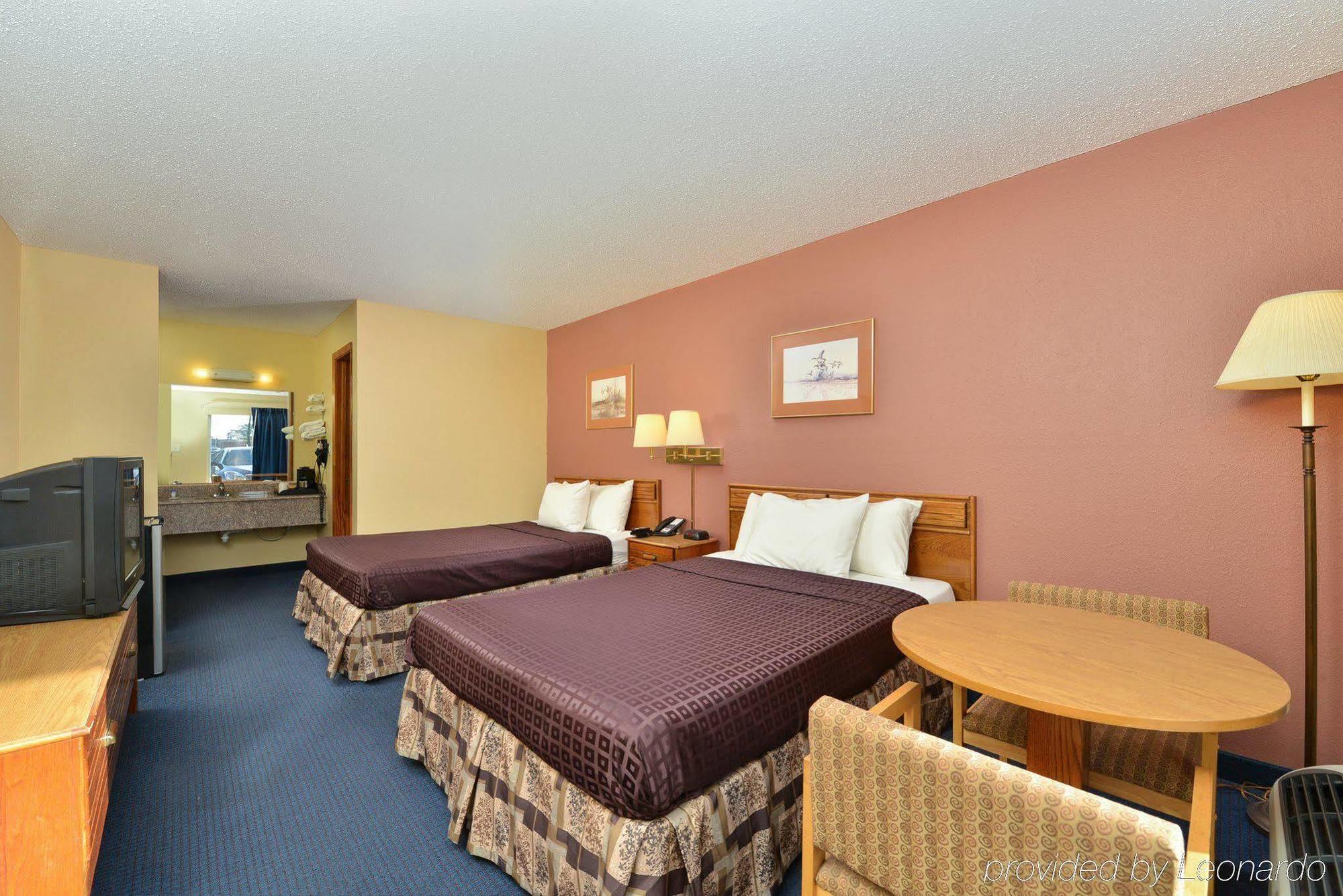 Americas Best Value Inn-Indianola Экстерьер фото