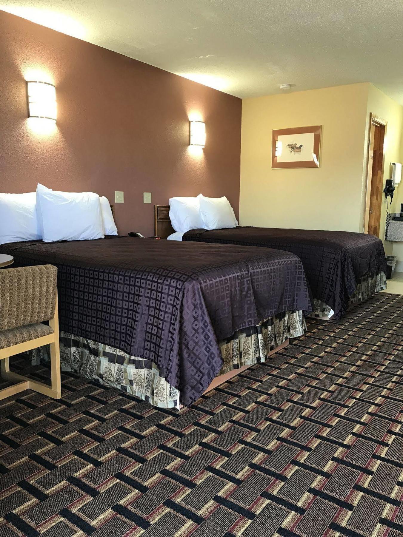 Americas Best Value Inn-Indianola Экстерьер фото