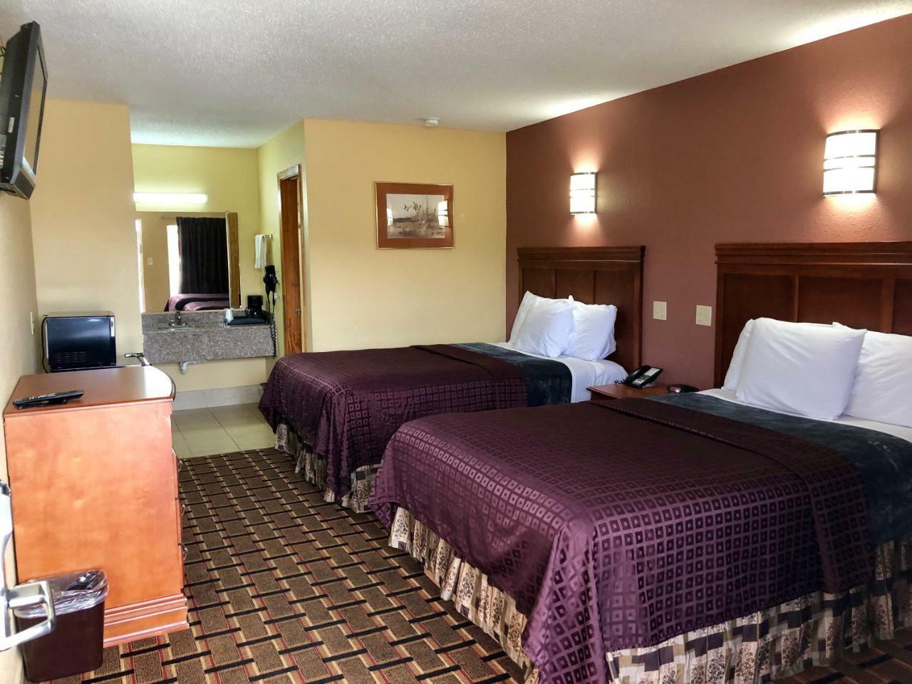 Americas Best Value Inn-Indianola Экстерьер фото